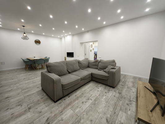 Продам таунхаус, Удачная ул, 2кА, Шуринцево д, 0 км от города