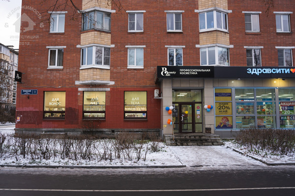 Продам коммерческое помещение 549,7 м2, Октябрьский (Октябрьский р-н) пр-кт, 1, Петрозаводск г