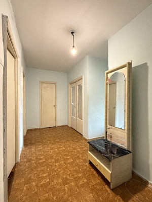 Продам трехкомнатную (3-комн.) квартиру, Ватутина ул, 23, Нальчик г