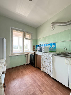 Продам трехкомнатную (3-комн.) квартиру, Ватутина ул, 23, Нальчик г