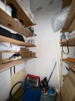 Продам трехкомнатную (3-комн.) квартиру, Ватутина ул, 23, Нальчик г