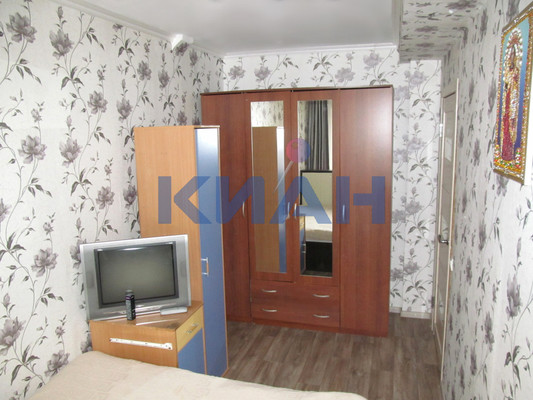 Продам многокомнатную квартиру, Устиновича ул, 1а, Красноярск г