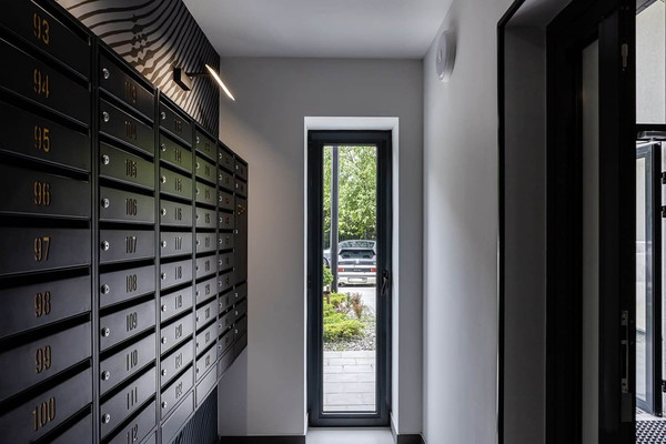 Продам двухкомнатную (2-комн.) квартиру, Арсенальная ул, 31к2, Калининград г