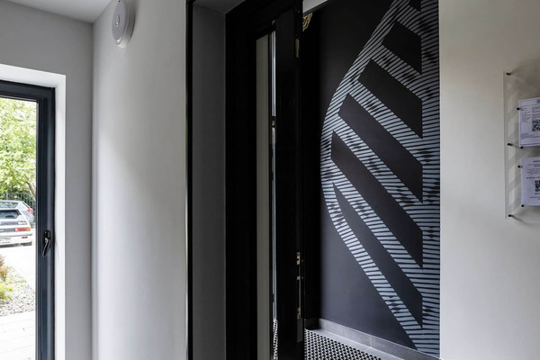 Продам двухкомнатную (2-комн.) квартиру, Арсенальная ул, 31к2, Калининград г