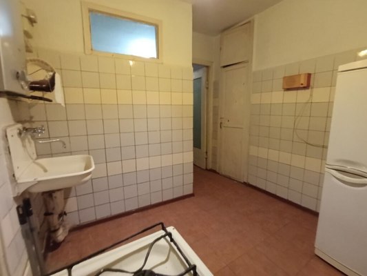 Продам двухкомнатную (2-комн.) квартиру, Киевская ул, 169, Симферополь г