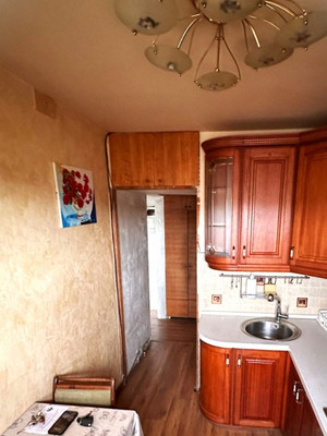 Продам двухкомнатную (2-комн.) квартиру, Автомобилист гск, 41, Биокомбината п