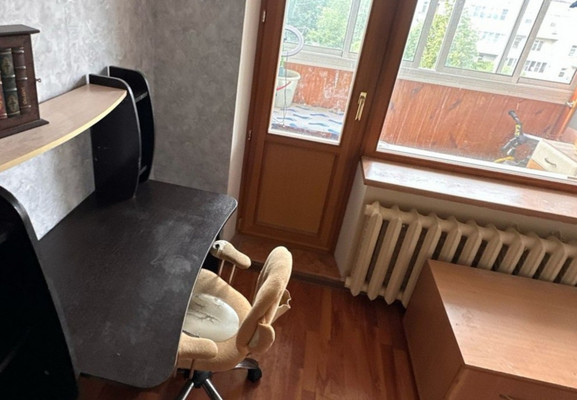 Продам двухкомнатную (2-комн.) квартиру, Автомобилист гск, 41, Биокомбината п