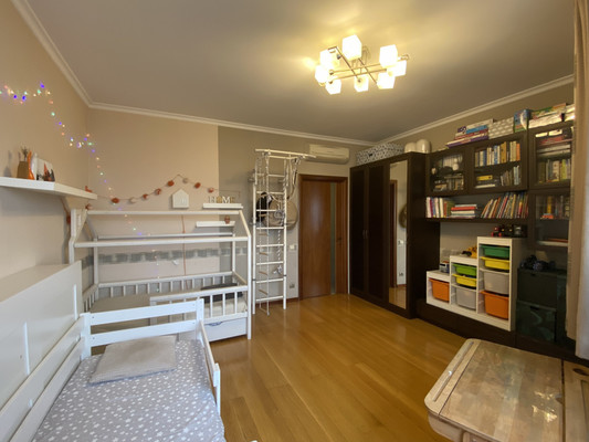 Продам многокомнатную квартиру, Клары Цеткин ул, 18Бк1, Москва г