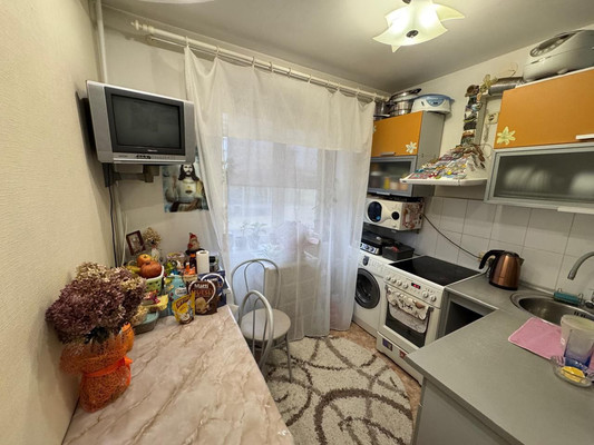 Продам двухкомнатную (2-комн.) квартиру, Карла Маркса ул, 37кб, Ишим г