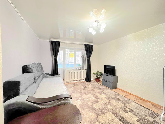 Продам двухкомнатную (2-комн.) квартиру, Казанская ул, 39, Ишим г