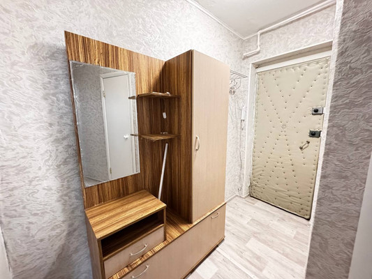 Продам двухкомнатную (2-комн.) квартиру, Береговая ул, 21, Ишим г