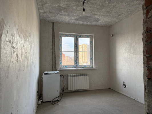 Продам трехкомнатную (3-комн.) квартиру, 339-й Стрелковой Дивизии ул, 17к3, Ростов-на-Дону г