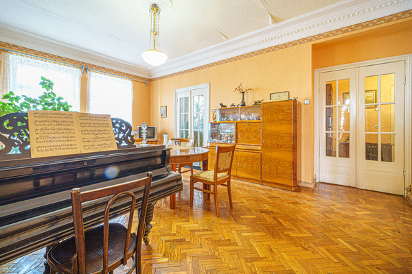 Продам многокомнатную квартиру, Комсомольский пр-кт, 49, Пермь г