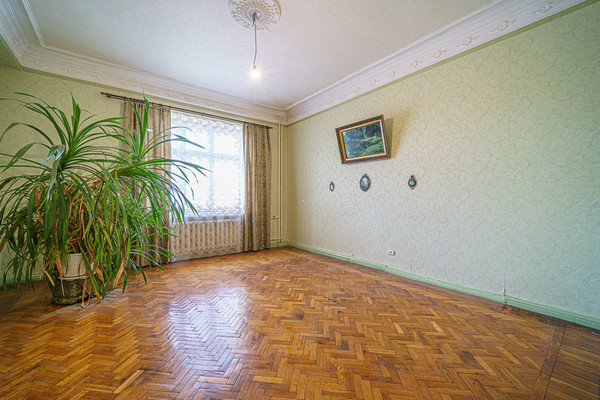 Продам многокомнатную квартиру, Комсомольский пр-кт, 49, Пермь г