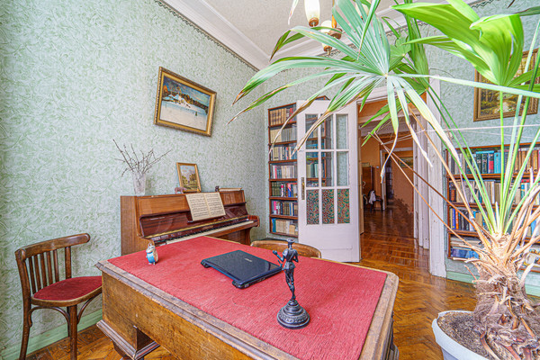 Продам многокомнатную квартиру, Комсомольский пр-кт, 49, Пермь г