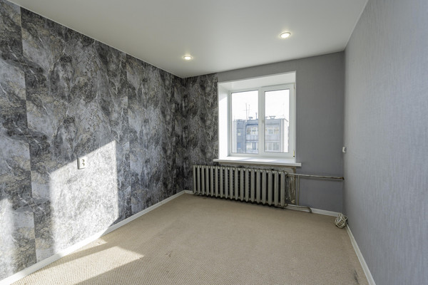 Продам трехкомнатную (3-комн.) квартиру, Карла Маркса ул, 2, Кондратово д