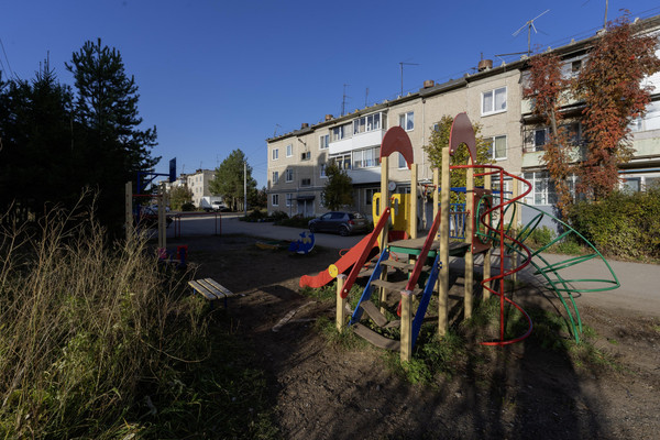 Продам двухкомнатную (2-комн.) квартиру, Нижнемуллинская ул, 9, Култаево с