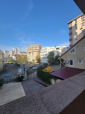 Продам двухкомнатную (2-комн.) квартиру, Волжская (Центральный р-н) ул, 30/1, Сочи г