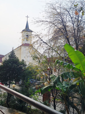 Продам двухкомнатную (2-комн.) квартиру, Параллельная (Центральный р-н) ул, 6/8, Сочи г