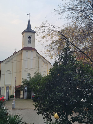 Продам двухкомнатную (2-комн.) квартиру, Параллельная (Центральный р-н) ул, 6/8, Сочи г