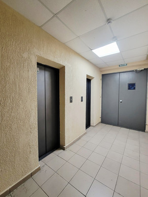 Продам двухкомнатную (2-комн.) квартиру, Параллельная (Центральный р-н) ул, 6/8, Сочи г