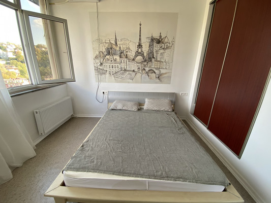 Сдам однокомнатную (1-комн.) квартиру, Макаренко (Центральный р-н) ул, 8к9, Сочи г