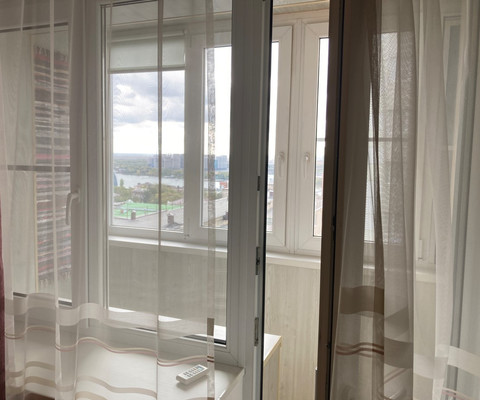 Продам двухкомнатную (2-комн.) квартиру, Социалистическая ул, 147-149, Ростов-на-Дону г