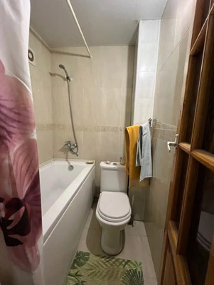 Продам двухкомнатную (2-комн.) квартиру, Стояна Джорова ул, 9, Махачкала г