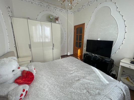 Продам трехкомнатную (3-комн.) квартиру, Кирова ул, 349, Нальчик г