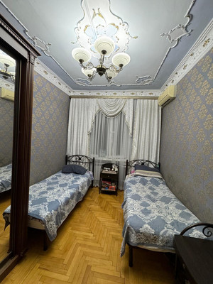 Продам трехкомнатную (3-комн.) квартиру, Кирова ул, 349, Нальчик г