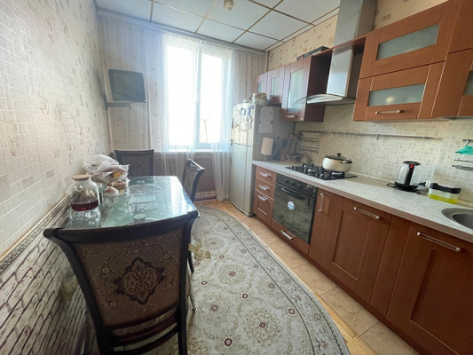 Продам трехкомнатную (3-комн.) квартиру, Кирова ул, 349, Нальчик г