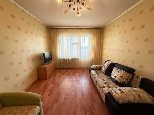 Продам однокомнатную (1-комн.) квартиру, Победы пр-кт, 100, Казань г