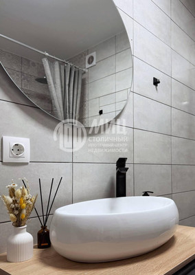 Продам двухкомнатную (2-комн.) квартиру, Энтузиастов проезд, 17, Москва г