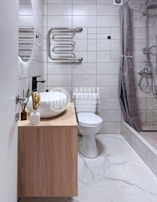 Продам двухкомнатную (2-комн.) квартиру, Энтузиастов проезд, 17, Москва г