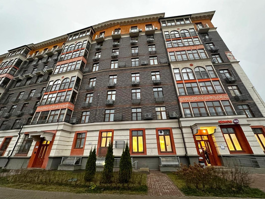 Продам трехкомнатную (3-комн.) квартиру, имени народной артистки СССР Галины Вишн ул, 6к2, Видное г