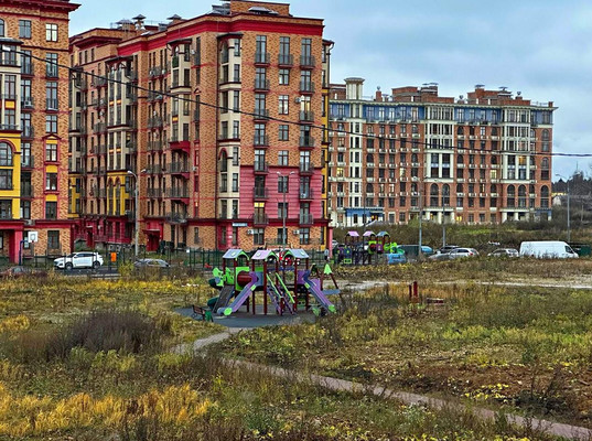 Продам трехкомнатную (3-комн.) квартиру, имени народной артистки СССР Галины Вишн ул, 6к2, Видное г