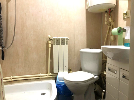 Продам двухкомнатную (2-комн.) квартиру, 9 Января ул, 13, Апшеронск г