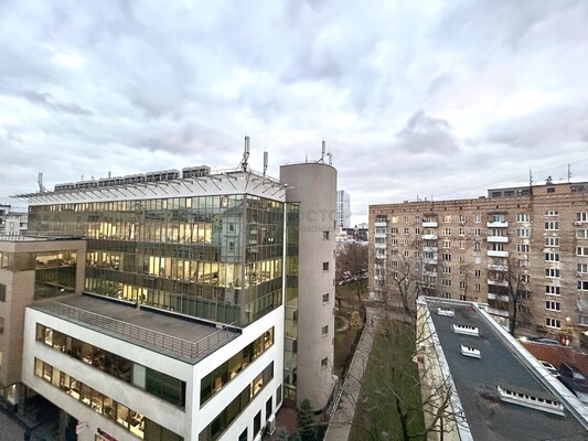 Продам трехкомнатную (3-комн.) квартиру, Яковоапостольский пер, 15, Москва г