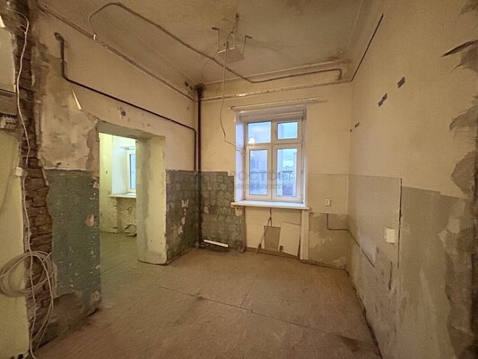 Продам трехкомнатную (3-комн.) квартиру, Яковоапостольский пер, 15, Москва г