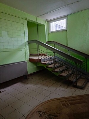 Продам двухкомнатную (2-комн.) квартиру, Лескова ул, 21, Москва г