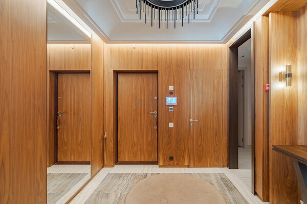 Продам многокомнатную квартиру, Корабельная ул, 17к3, Москва г