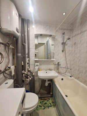 Продам однокомнатную (1-комн.) квартиру, Победы ул, 9, Чернецкое п/о