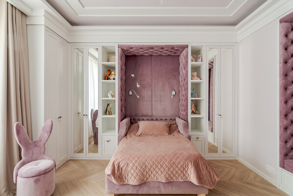 Продам многокомнатную квартиру, Корабельная ул, 17к3, Москва г