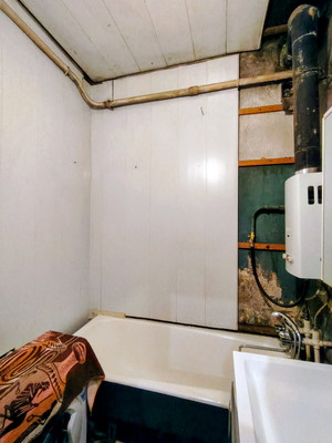 Продам комнату в 4-комн. квартире, Автовская ул, 26/37, Санкт-Петербург г