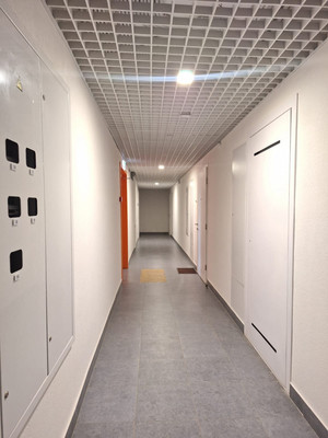 Продам двухкомнатную (2-комн.) квартиру, Нижегородская ул, 76к1, Москва г