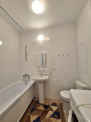 Продам двухкомнатную (2-комн.) квартиру, Нижегородская ул, 76к1, Москва г