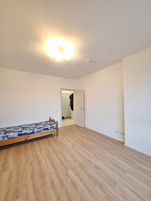 Продам двухкомнатную (2-комн.) квартиру, Нижегородская ул, 76к1, Москва г