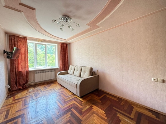 Продам трехкомнатную (3-комн.) квартиру, Тарчокова ул, 28, Нальчик г