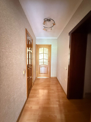 Продам трехкомнатную (3-комн.) квартиру, Тарчокова ул, 28, Нальчик г