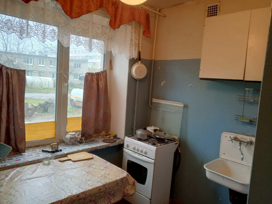 Продам двухкомнатную (2-комн.) квартиру, 32, Яльгелево д